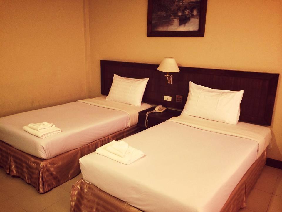 Nipa Garden Hotel Сураттхани Экстерьер фото