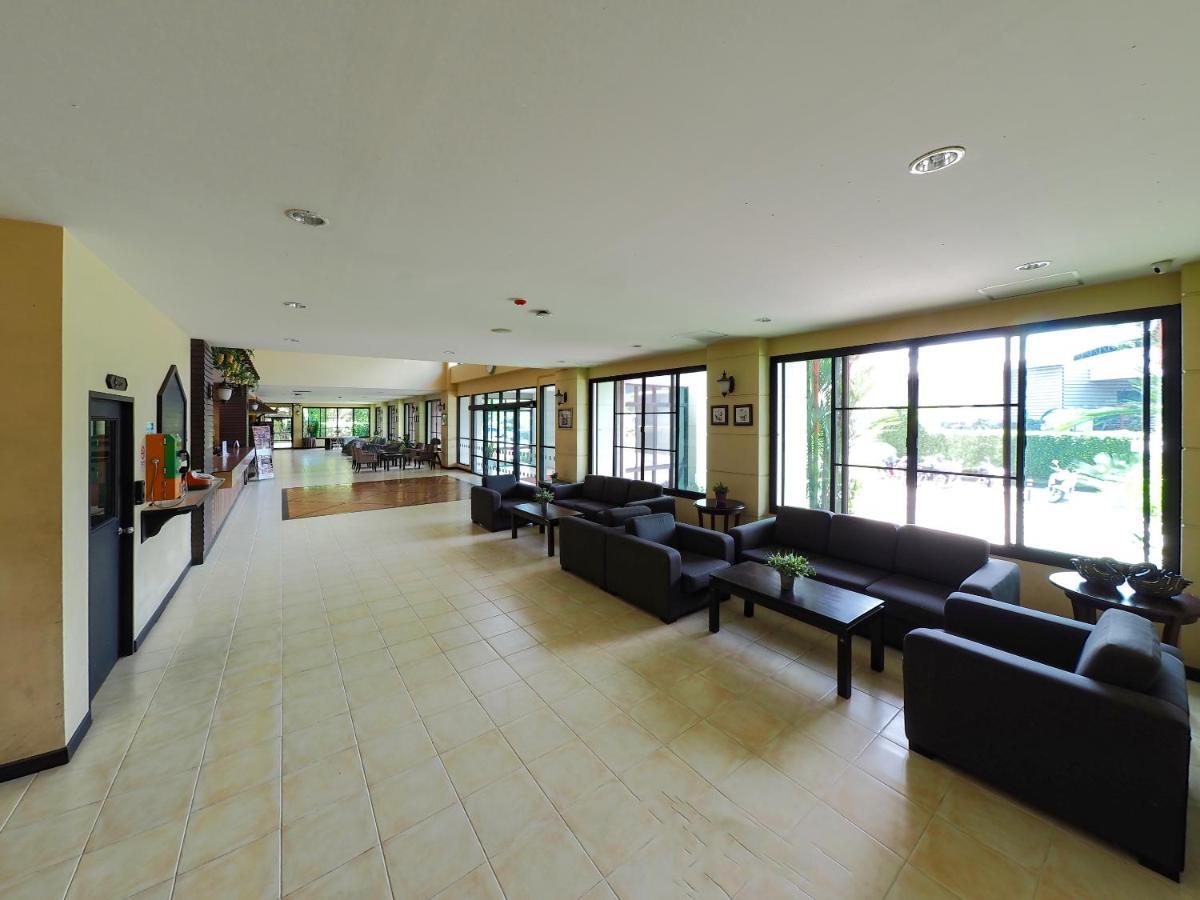 Nipa Garden Hotel Сураттхани Экстерьер фото